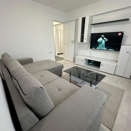 Apartament Ultra Central 3 Διαμέρισμα Χουνεντοάρα Εξωτερικό φωτογραφία